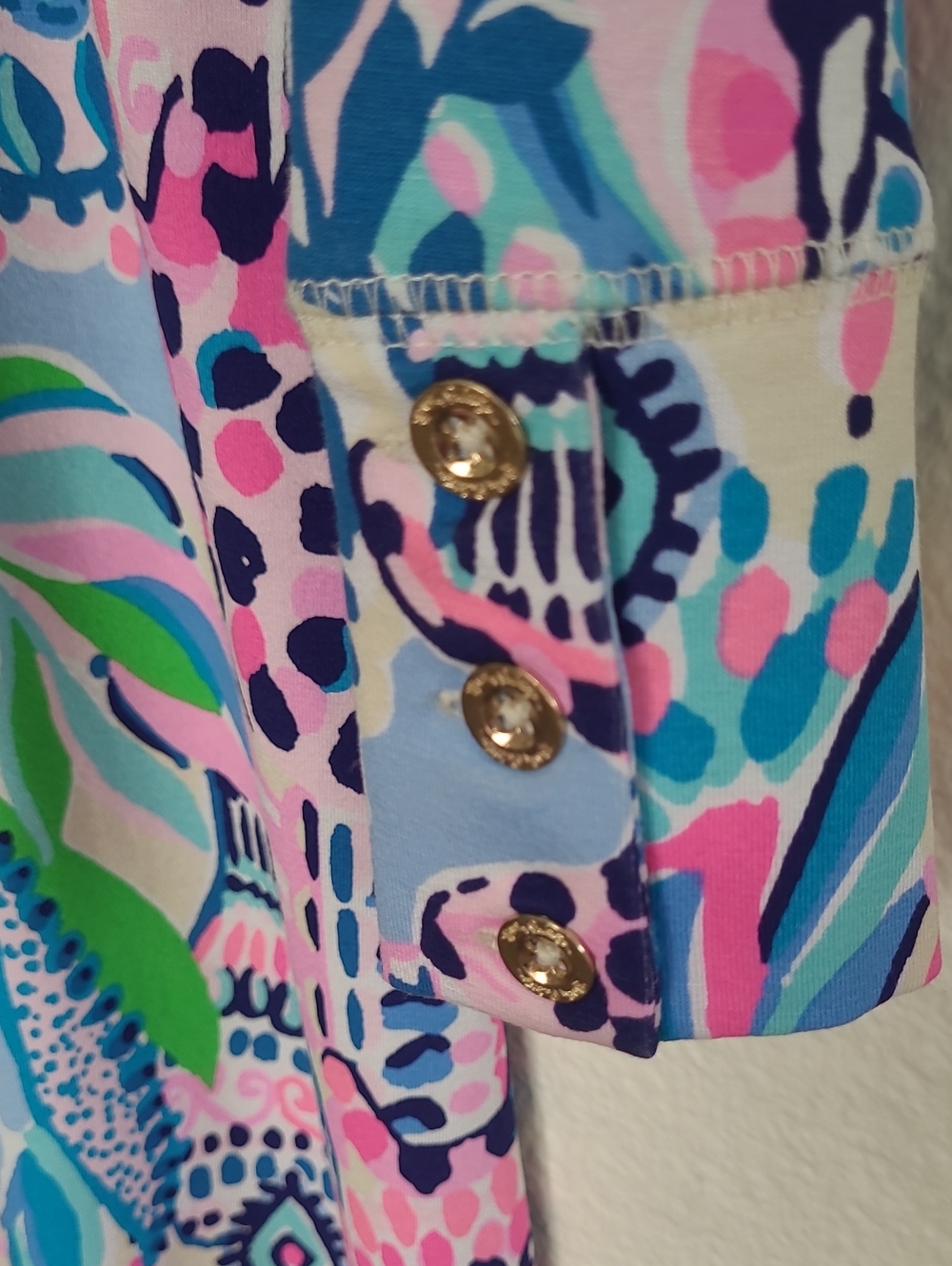 Lilly Pulitzer Cream Shift Dress with Pink & Blue Paisley &"Pink Leopard" Design - Picture 11 of 11